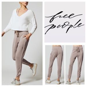 Free People FP Movement Ready Go Jogger Pants. NWT